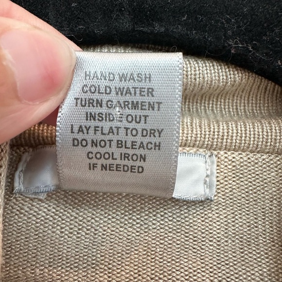 Vintage Cache Knit Silk Blend Tan Cardigan Gold Sequin Floral Embroidery Size S - Picture 12 of 13